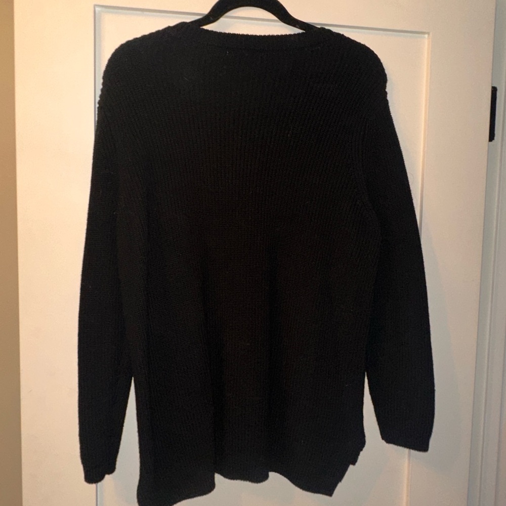 525 Classic Black Women's Sweater